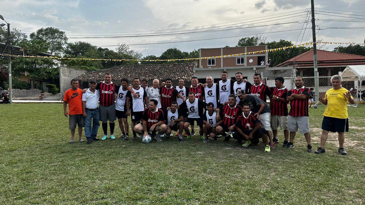 Subcampeón con Potros Olancho participó en duelo de Gordos vs Flacos en Santa Bárbara: El ganador se llevaba los tamales