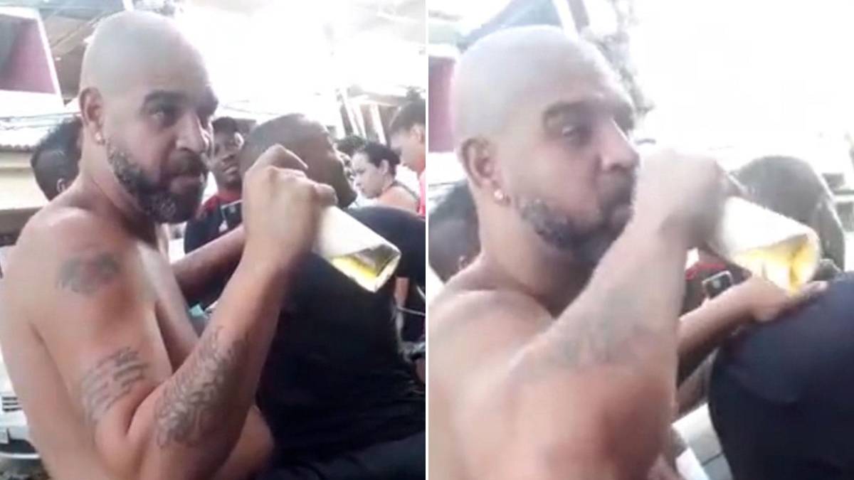 ¡La última de Adriano! Festejó su cumpleaños con una amiga y olvida a su esposa: “Envíame los papeles del divorcio”