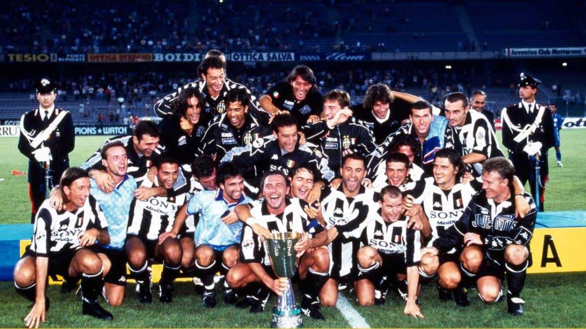 La exclusiva lista a nivel mundial de los 18 clubes que se coronaron campeones en su Centenario: ¿Se meterá Marathón?