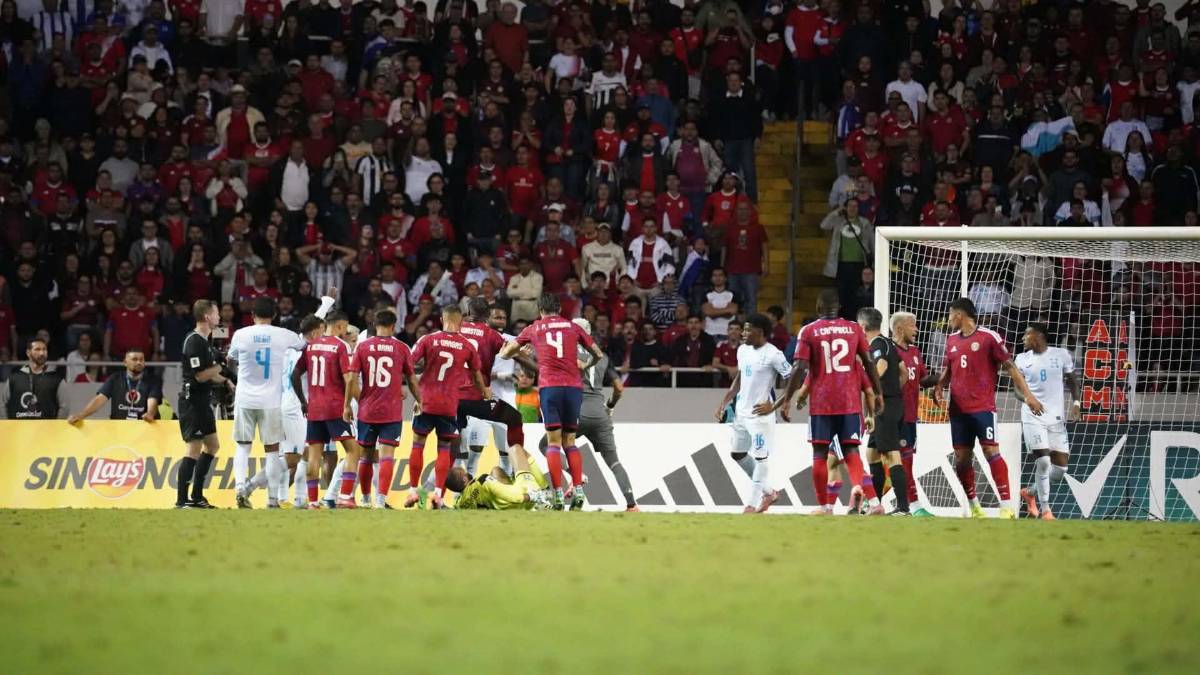 Tras fracasar con Honduras para ir al Mundial 2026, varios jugadores anuncian su retiro oficial de la 'H': Es mi último...