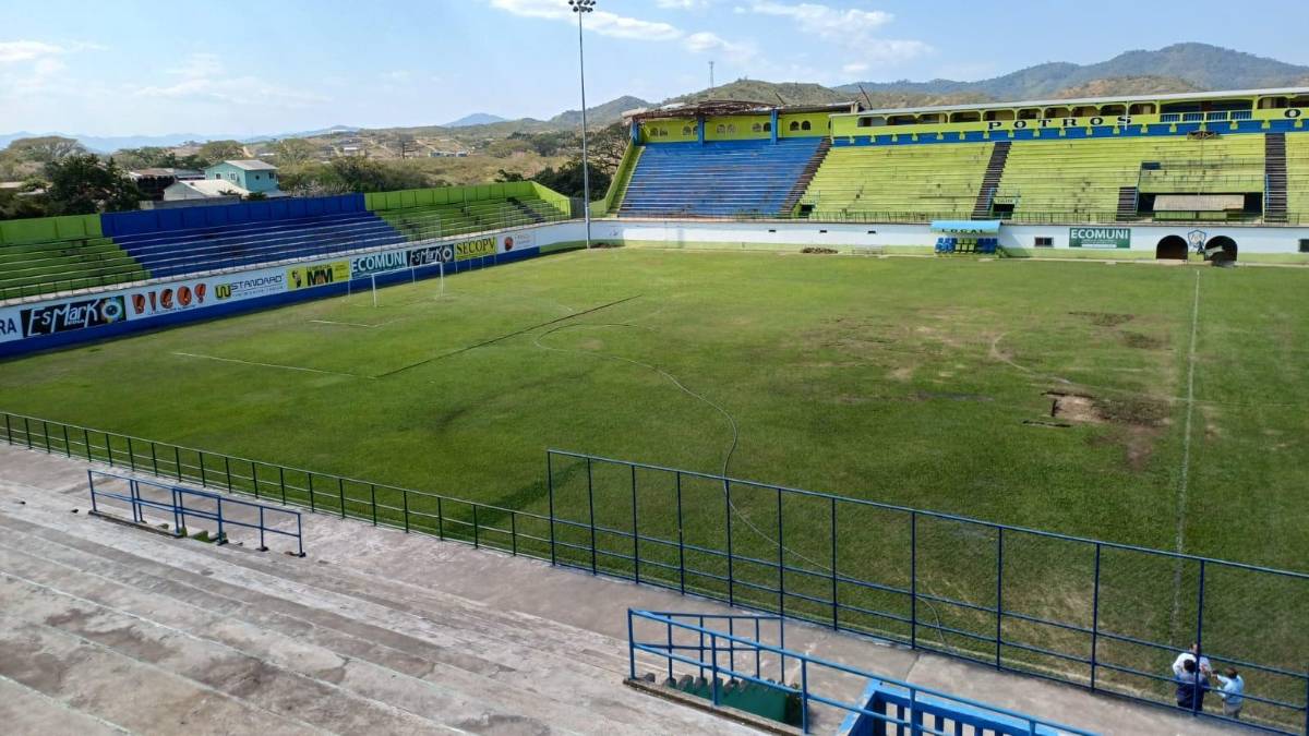 El estadio Juan Ramón Brevé Vargas de Juticalpa tendrá grama híbrida; ya iniciaron las mediciones y estudios