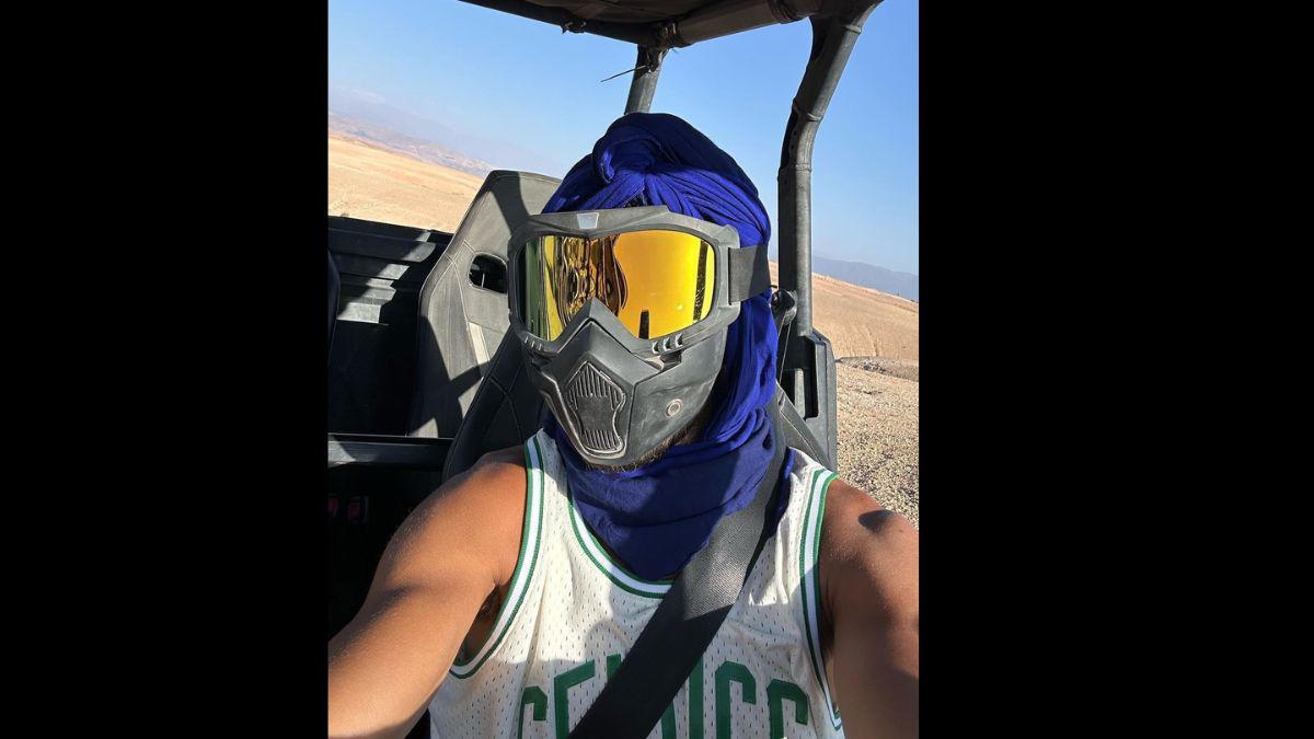 Manejando tanques de guerra, jugando póker y en despedidas de soltero: Así son las lujosas vacaciones de los futbolistas