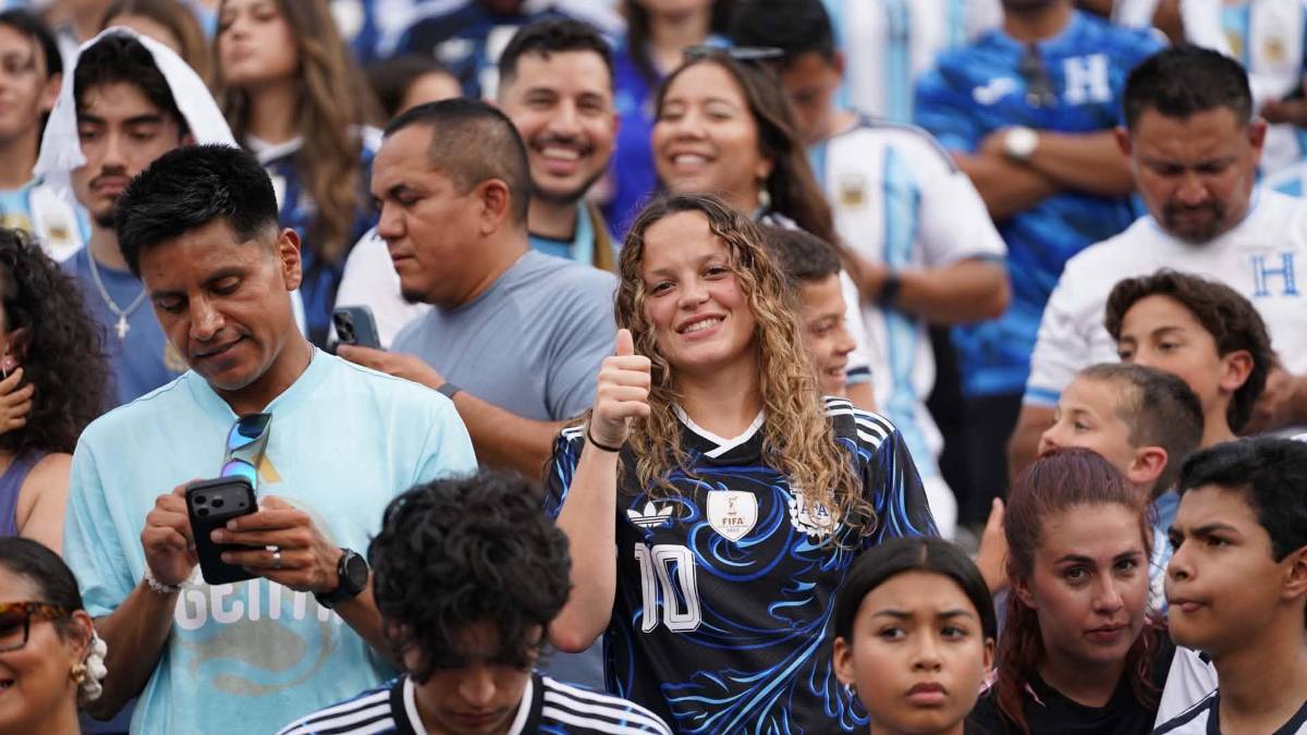 ¿Messi cambió camisa? La modelo y abrazo de hermanos en el Honduras vs Argentina