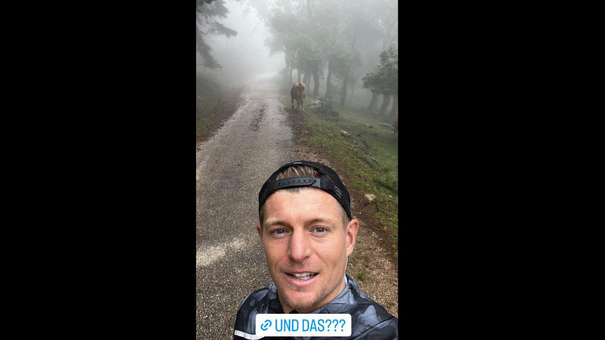 Manejando tanques de guerra, jugando póker y en despedidas de soltero: Así son las lujosas vacaciones de los futbolistas