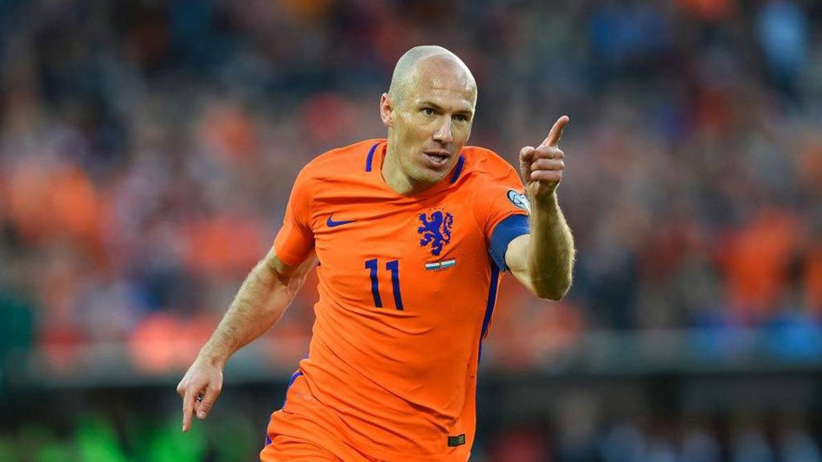 El brutal físico y nuevo deporte de Arjen Robben tras el retiro: 42 kilómetros en más de tres horas
