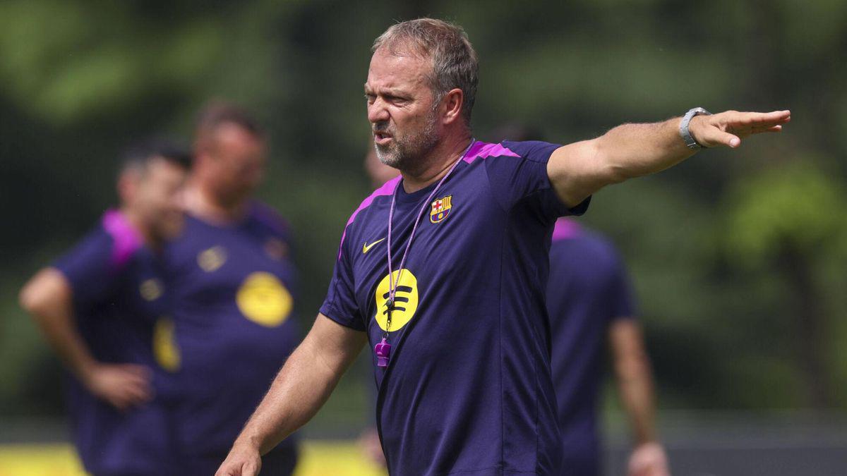 Barcelona: tiene 16 años y puede jugar como central, pivote y extremo; así es la nueva sorpresa de Hansi Flick