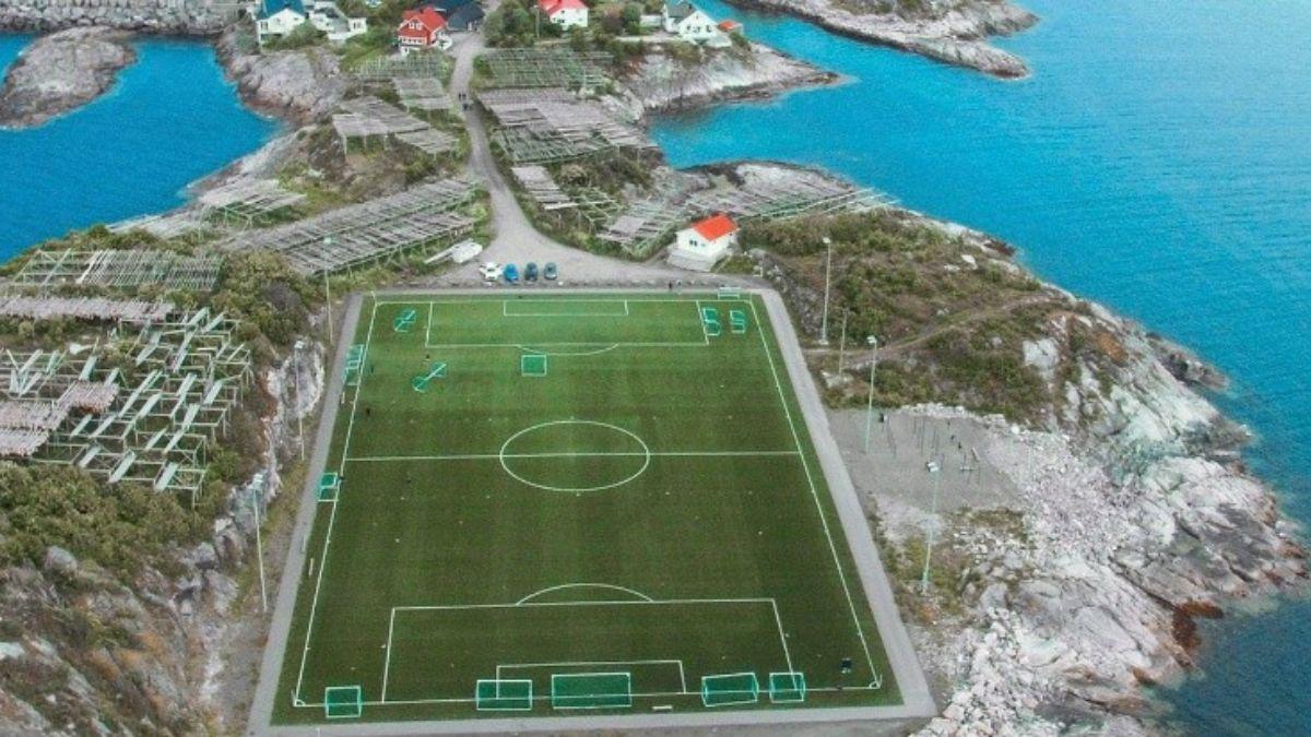 Los estadios más raros y curiosos del mundo: sobre edificios, agua, desierto y uno se convirtió en un vecindario