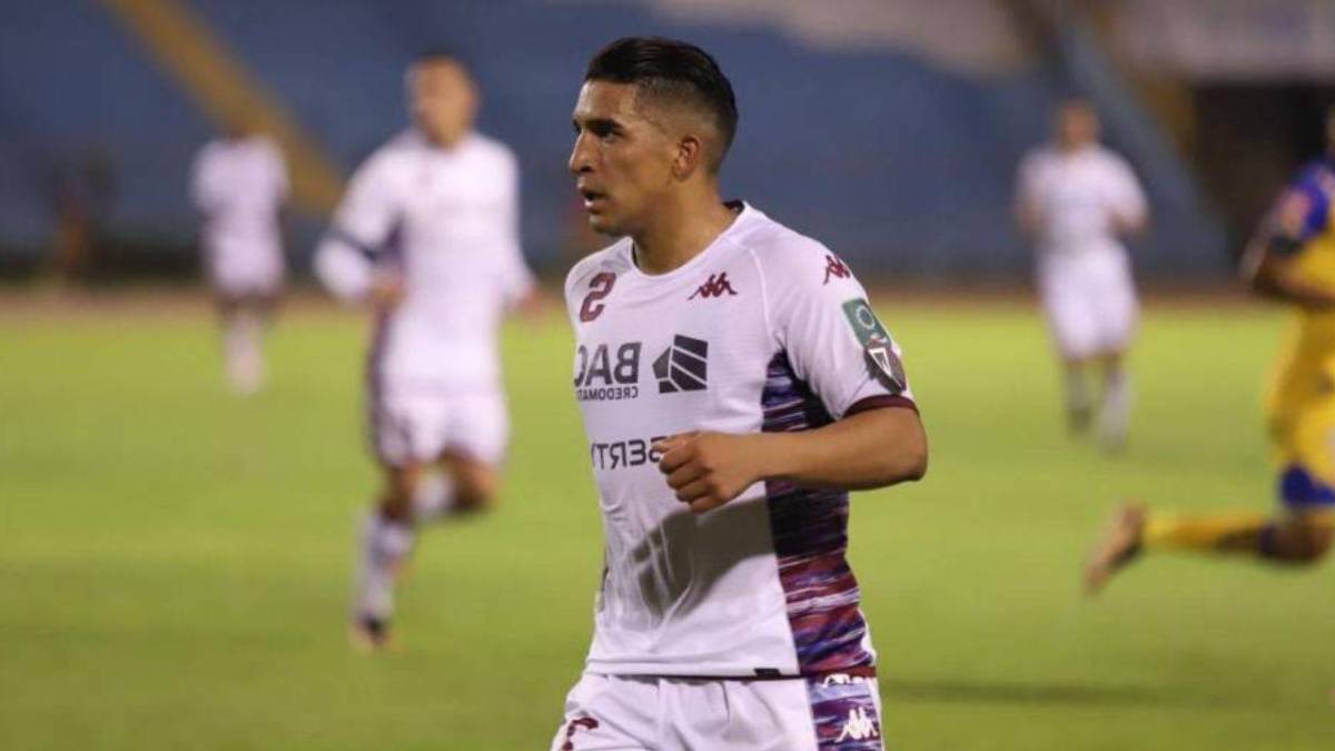 FICHAJES: Bajas en Olimpia, legionarios cambian de club, Auzmendi recibe propuesta y Motagua va por goleador mexicano