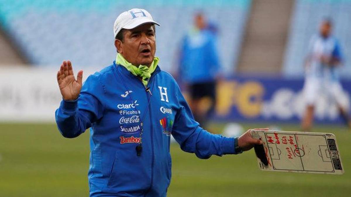 Así fueron los turbulentos seis meses del “Bolillo” Gomez en Honduras: su llegada fortuita, decepción y los números rojos