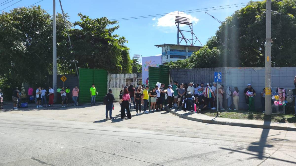 Bad Bunny ya hace del Olímpico de San Pedro Sula una fiesta que se estima sobrepase cualquier partido de eliminatoria mundialista