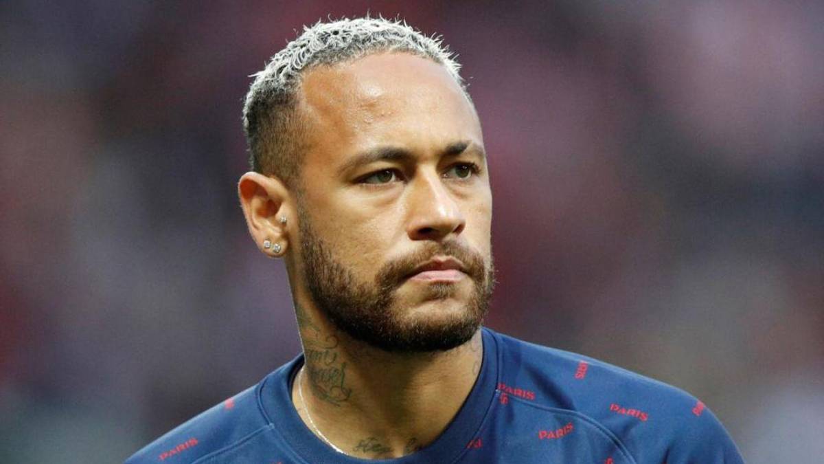 Se dijo en Francia que Neymar también había sido ofrecido al Barcelona por 50 millones de euros.