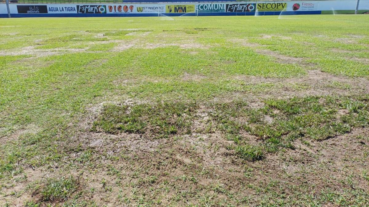 El estadio Juan Ramón Brevé Vargas de Juticalpa tendrá grama híbrida; ya iniciaron las mediciones y estudios