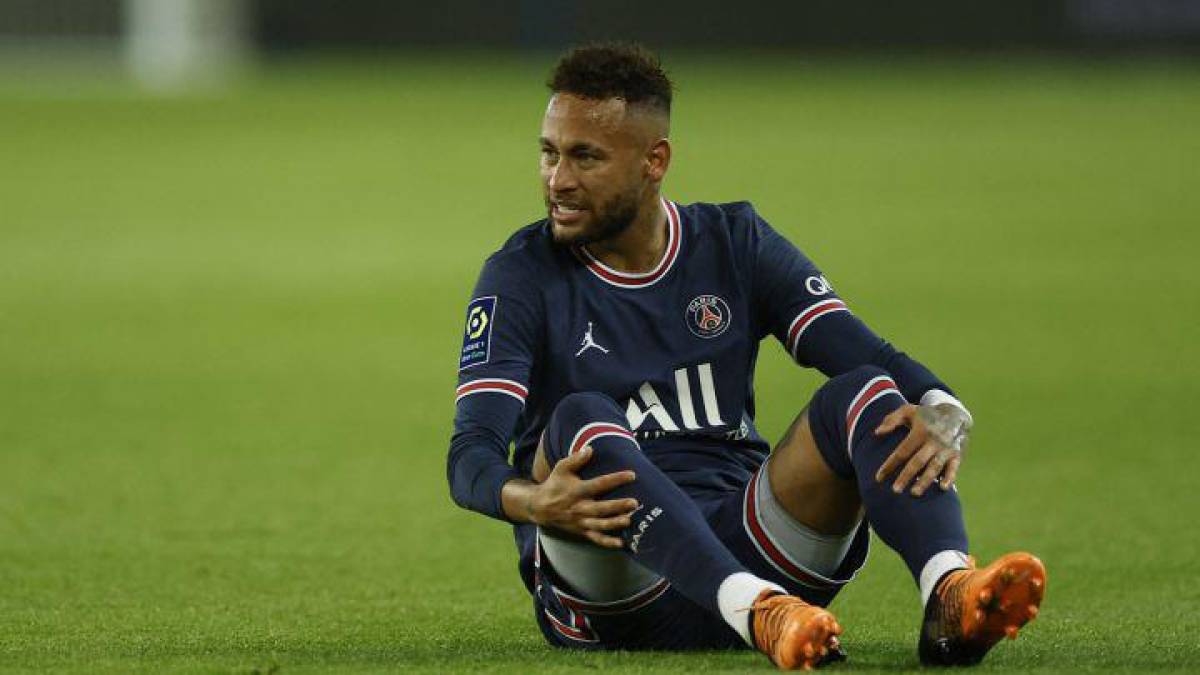 Neymar ha sido muy cuestionado en el PSG por culpa de su vida privada y las lesiones.