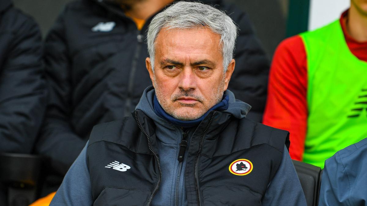 Mourinho lo tildó de traicionero dentro de la Roma y el futbolista pide explicaciones: “Así no se trata”