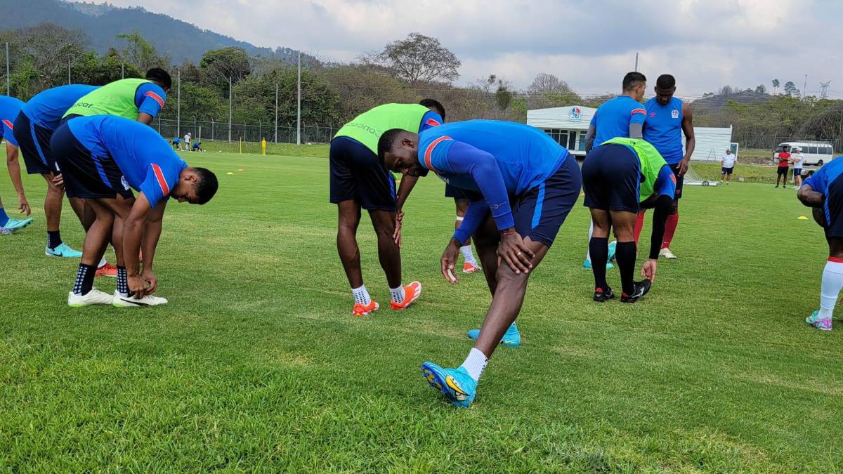 Bengtson sigue alegre tras anotarle a Motagua y el Chelito es el alma del Olimpia: así vivió Troglio el entreno del León