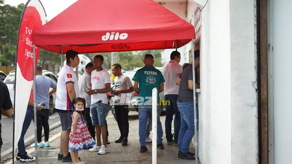 ¡Locura en la venta de boletos del Olimpia - Atlas! Ya se agotó una localidad y a cuánto lo tiene el mercado negro