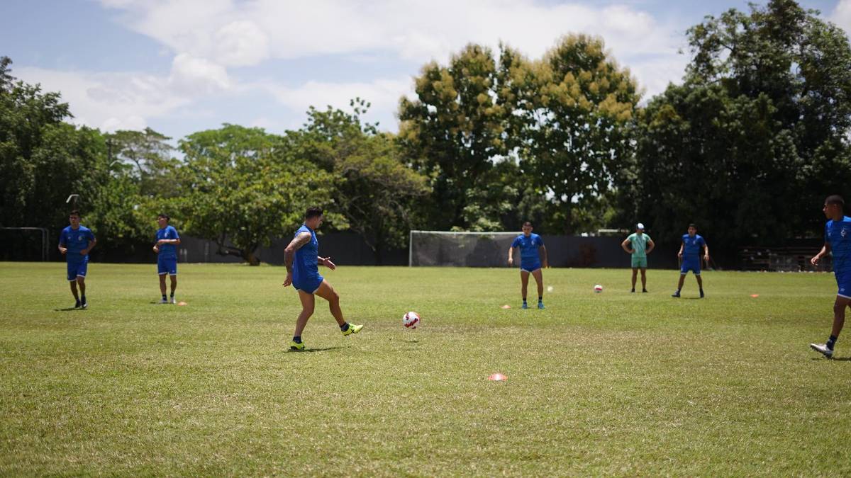 ¡Con el enemigo en casa! El Cartaginés de Costa Rica entrenó en la sede del Real España y quieren eliminarlos de la Concacaf League