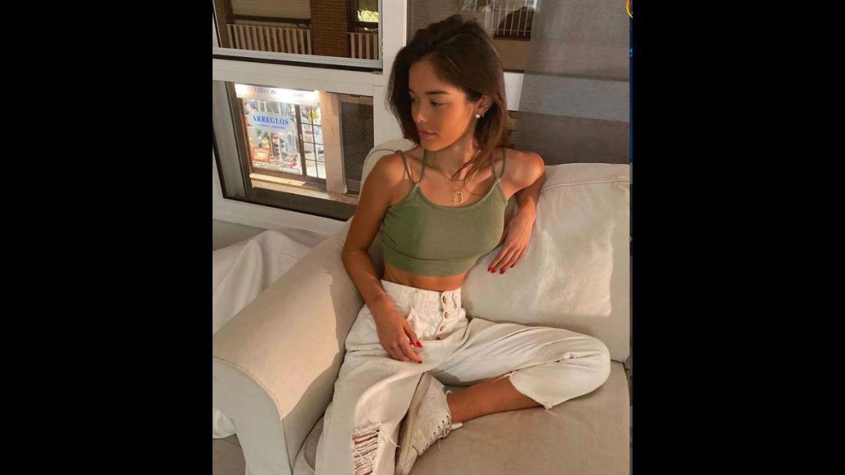 Julia Puig, la joven con la que Gerard Piqué le habría sido infiel a Clara Chía; la vinculan como familiar de un exBarcelona