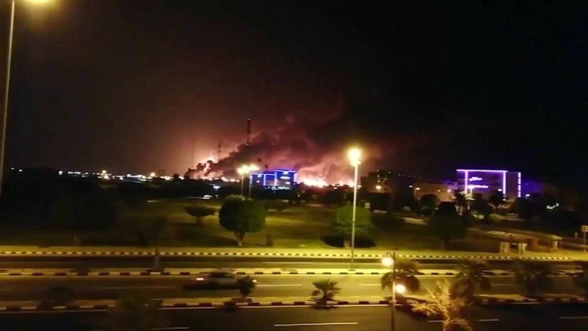 ¿Qué pasa con el hondureño Romell Quioto en Arabia Saudita con los bombardeos que reciben desde Irán?