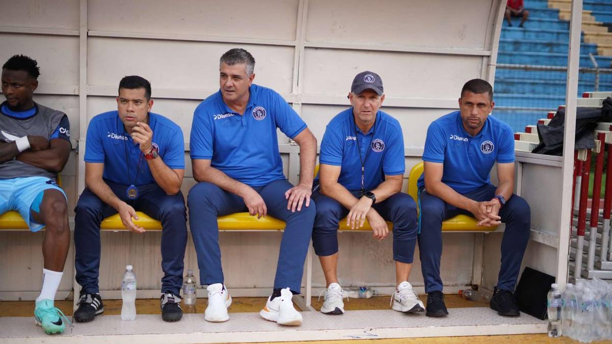 FOTOS: Dos exMotagua sorprenden, Real España sufre duro golpe, error infantil y el enojo que terminó en roja