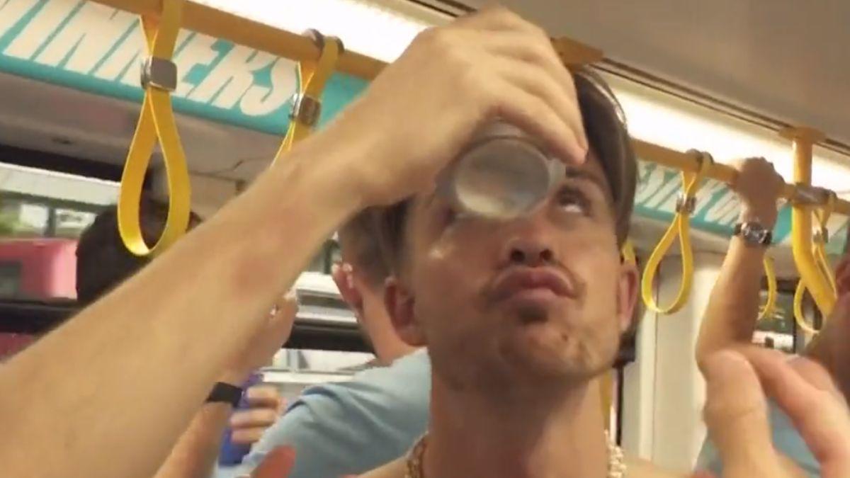 Haaland y Grealish desnudos y como guardias de seguridad; Guardiola con su famoso puro y el hijo de Foden se roba el show en los festejos del City