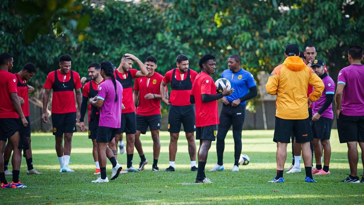 Real España vivió un día especial y pensando en Motagua: sorpresas y gran ambiente