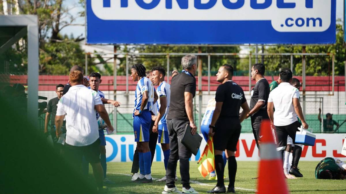 Tota Medina se encara con hincha y el árbitro, celebración a lo Cristiano Ronaldo y las chicas del Marathón que enamoraron