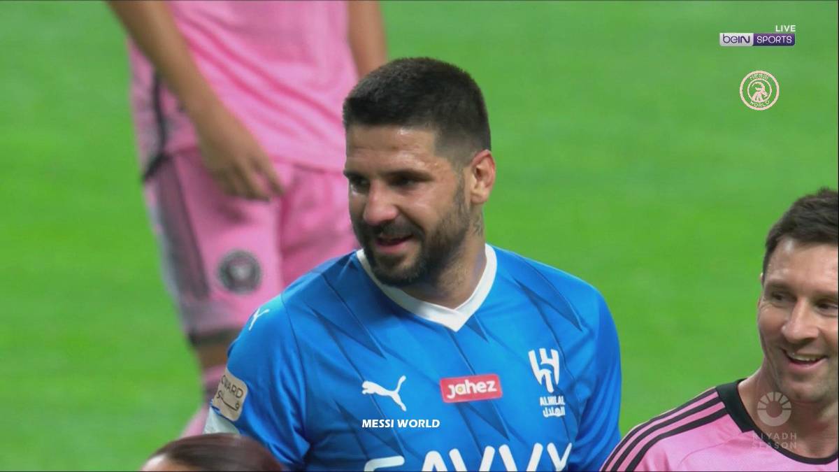 El gesto de Messi con David Ruiz tras su golazo, la bronca de Luis Suárez y la ‘aparición’ de Cristiano Ronaldo