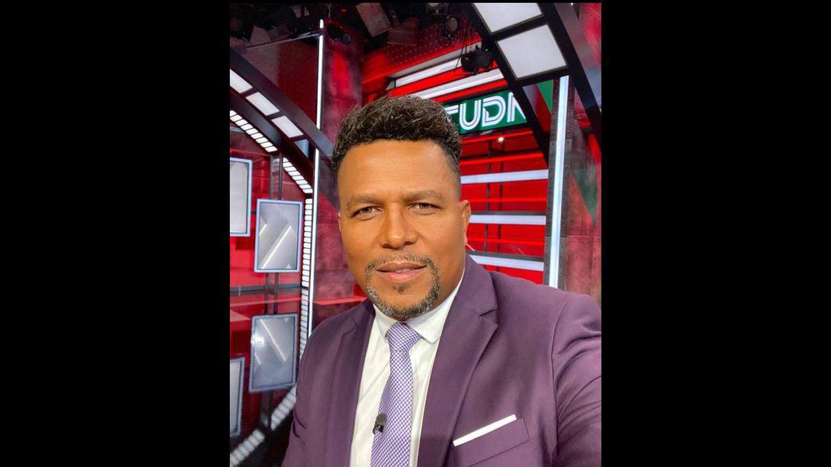 La nueva vida del histórico goleador hondureño Carlos Pavón tras su adiós de Univisión ¿Qué pasa haciendo?