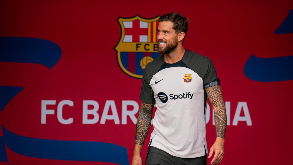 ¿Quién tomó la histórica 10? Así quedan los dorsales del Barcelona para la temporada 2023-24 con todos los inscritos