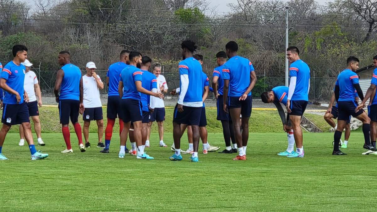 Bengtson sigue alegre tras anotarle a Motagua y el Chelito es el alma del Olimpia: así vivió Troglio el entreno del León