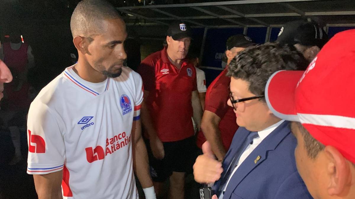 Bengston enfurecido, Troglio con dardazo y la decisión que tomó Olimpia: lo que pasó tras el apagón en Choluteca