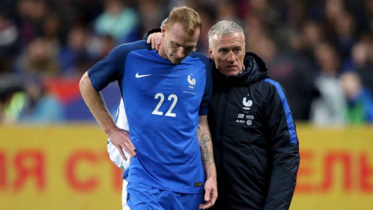 Lo ganó todo con Barcelona y sorprende con su nueva vida tras retirarse: ¡empleado de una tienda!