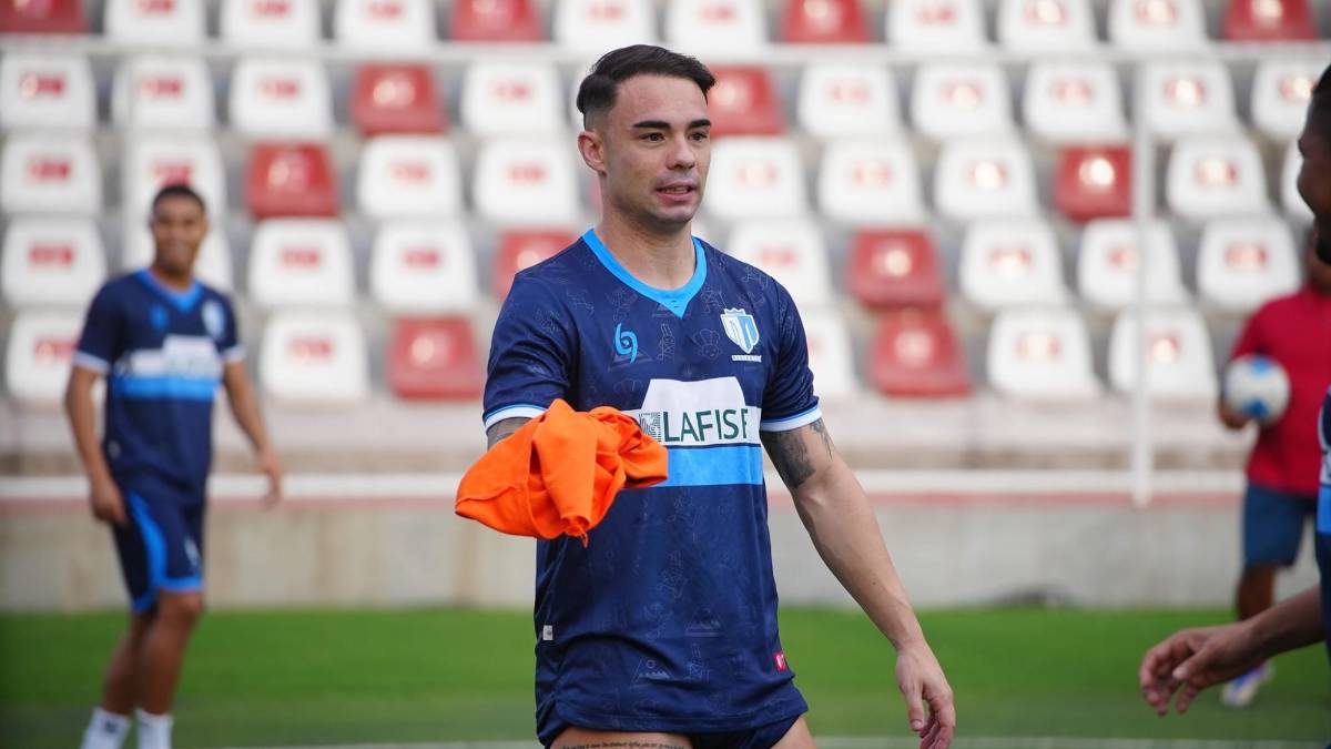 FICHAJES: Olimpia anuncia a su DT, Motagua presta jugador, UPNFM revoluciona el mercado y el futuro de Kervin Arriaga