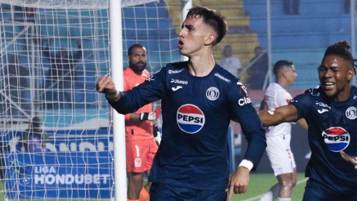 Fichajes en Honduras: La barrida en Olimpia cuando se vaya Troglio; Motagua ‘pierde’ delantero y Génesis ficha a seleccionado