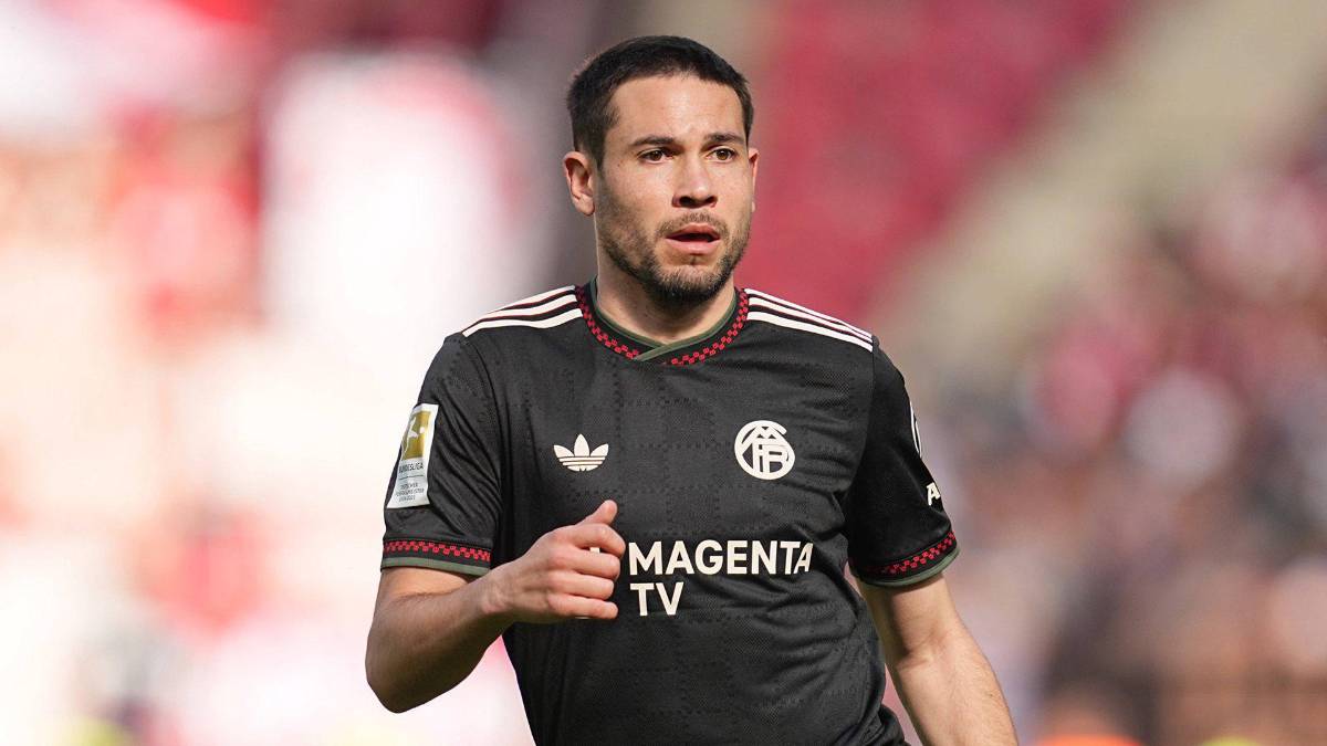 8 jugaron en el Real Madrid: los 30 cracks que buscan club tras el mercado
