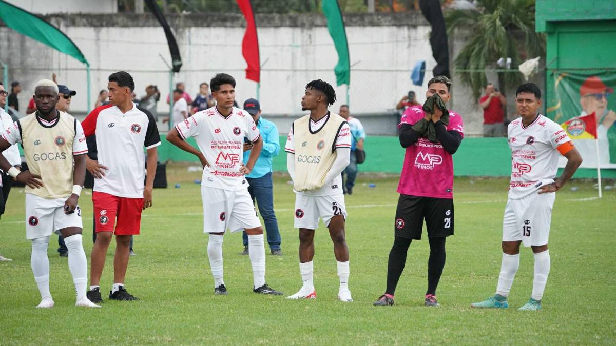 ¡Celebración y lágrimas! CD Choloma festeja por todo lo alto volver a la primera división de Honduras