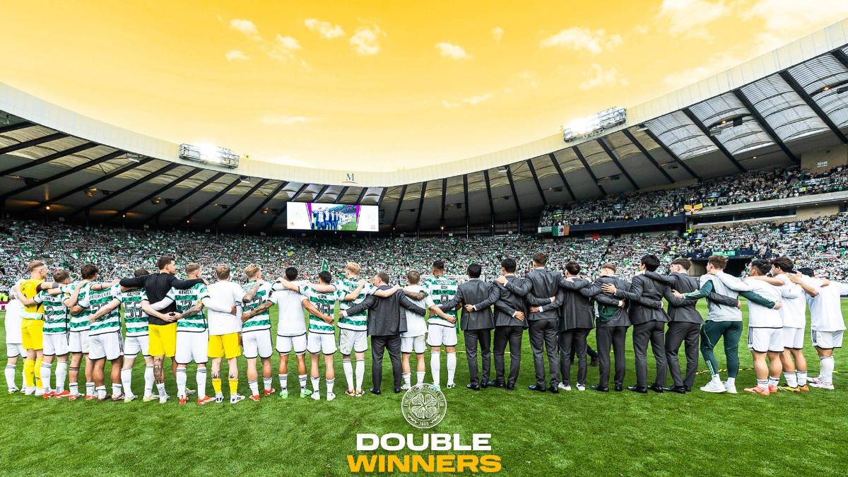 Así festejó Luis Palma el doblete del Celtic en su primer año en Escocia: ¡le puso ambiente al vestidor!