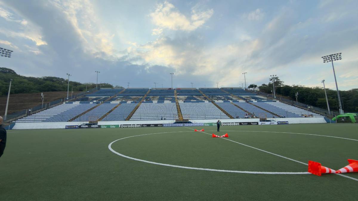 La pelea de Supremo, Joao deslumbra con baile sexy y el flow de tiktoker previo al Honduras-Nicaragua en Managua
