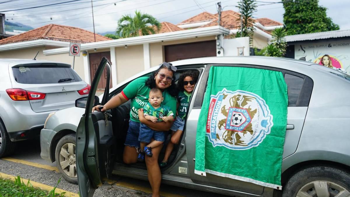 Marathón inaugura su mes de centenario: así fue la caravana del Monstruo Verde en San Pedro Sula; bellas chicas
