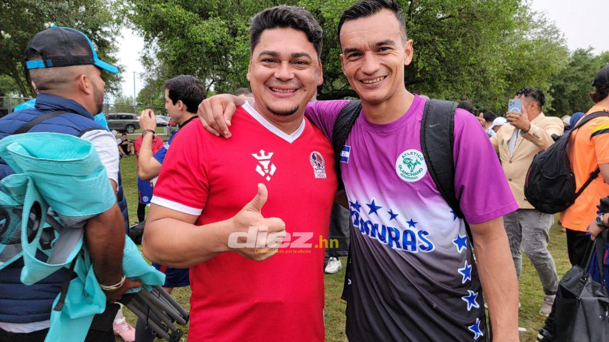 ¡Hermosa periodista se roba el show! Leyendas del fútbol hondureño deleitan con su talento en la IV edición de la New Orleans Cup