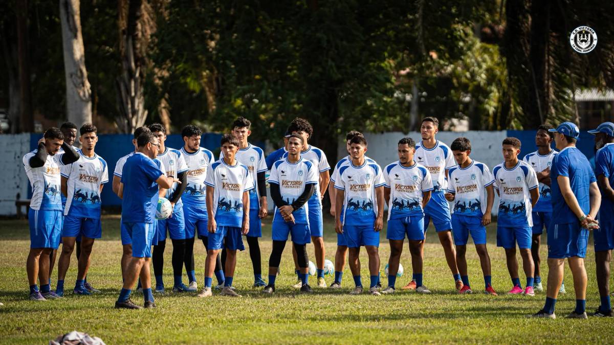 Fichajes, exámenes médicos y grandes ilusiones; así arrancó la pretemporada Victoria