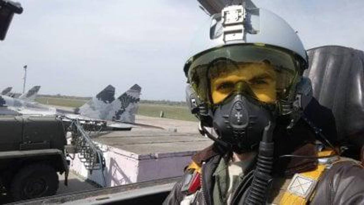 Así es el ‘Fantasma de Kiev’: Ucrania confirma su existencia y los supuestos aviones rusos que ha derribado en la guerra