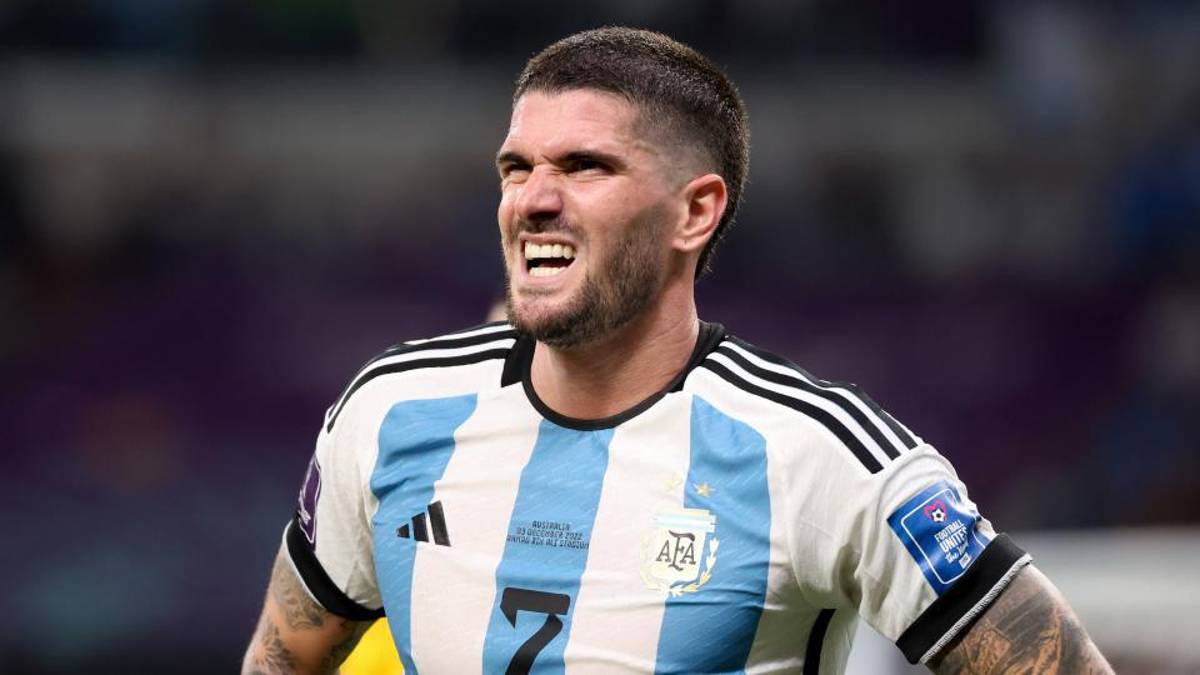 Fuma, bebe cerveza como un “demonio” y es el que más corre en el Mundial de Qatar; ahora va por eliminar a Argentina