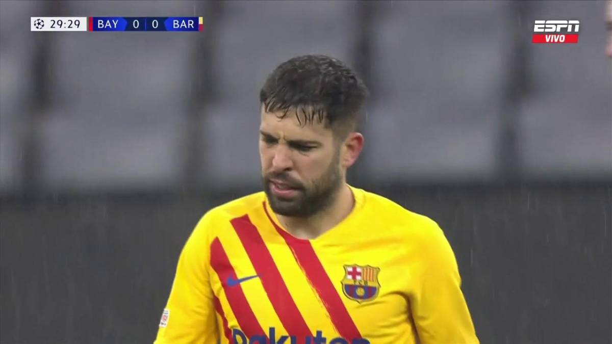 El enfado de Piqué y el reclamo de Ter Stegen: La profunda tristeza del FC Barcelona al saber que jugará la Europa League