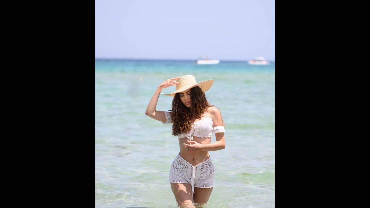 ¡Una araña que pica! La maestra de inglés de Julián Álvarez enciende las redes con sus fotos, ¿sintió celos la esposa del argentino?