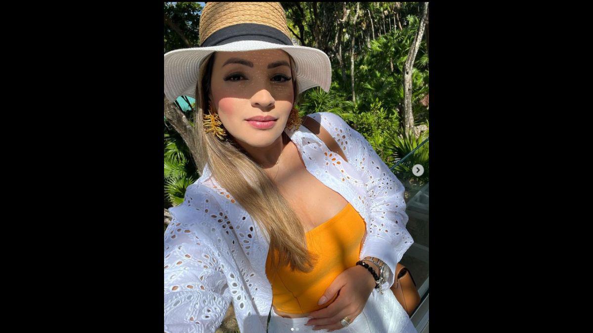 Virginia Varela deslumbra con su belleza y roba miradas en sus placenteras vacaciones en Roatán con Emilio Izaguirre