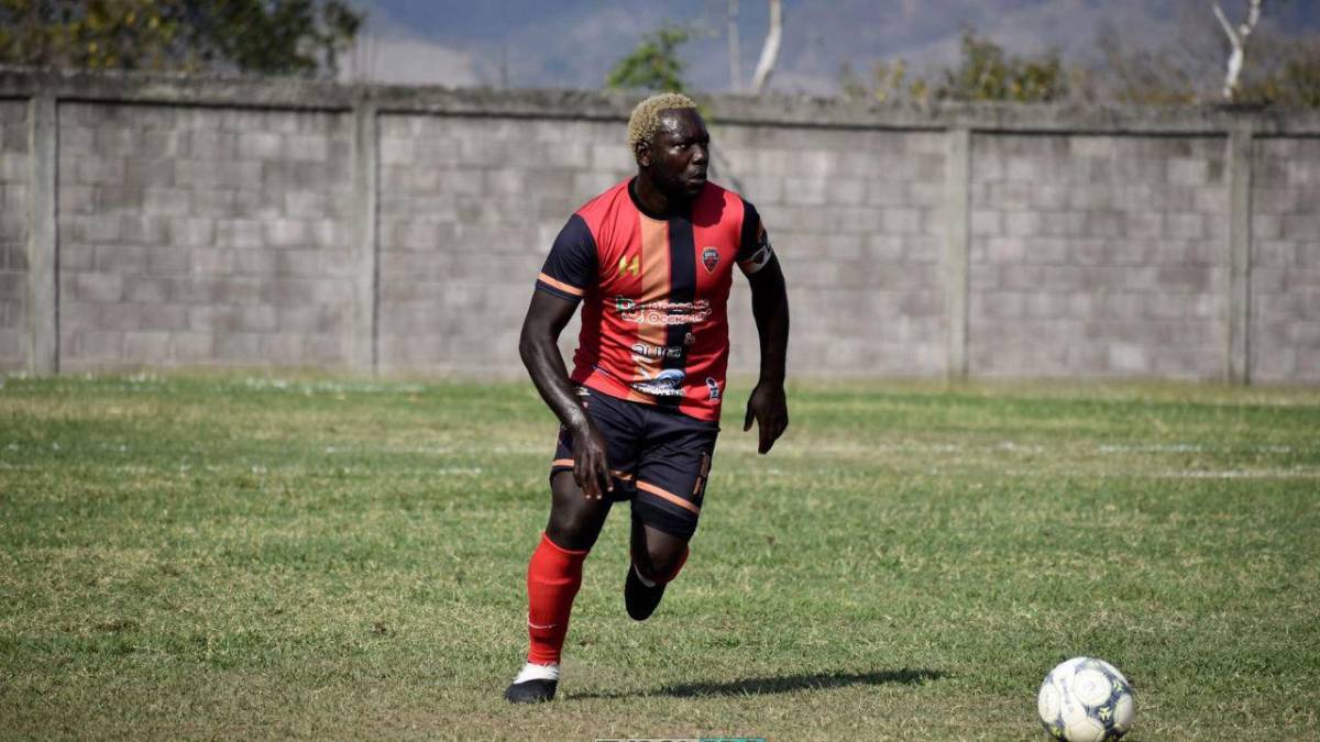 Fichajes en Liga de Ascenso de Honduras: mundialista ya fue presentado, Georgie Welcome se resiste al retiro y club dio de baja a 11 jugadores