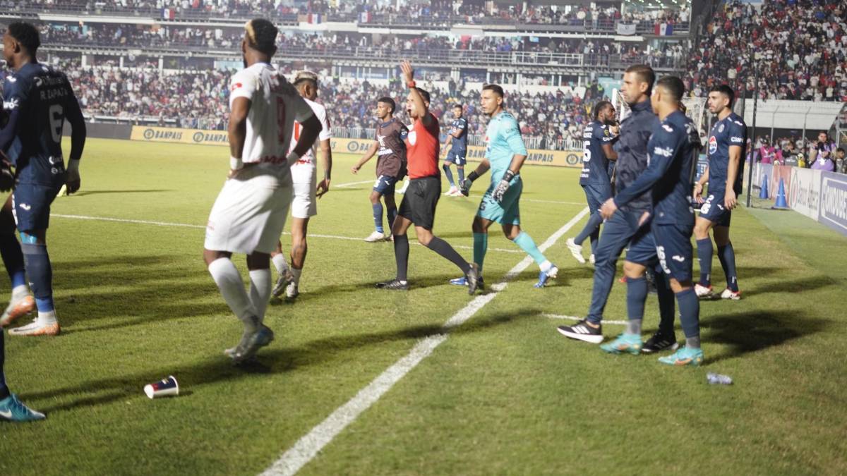 ¡Bronca en la gran final! planteles del Olimpia y Motagua protagonizaron una tremenda riña