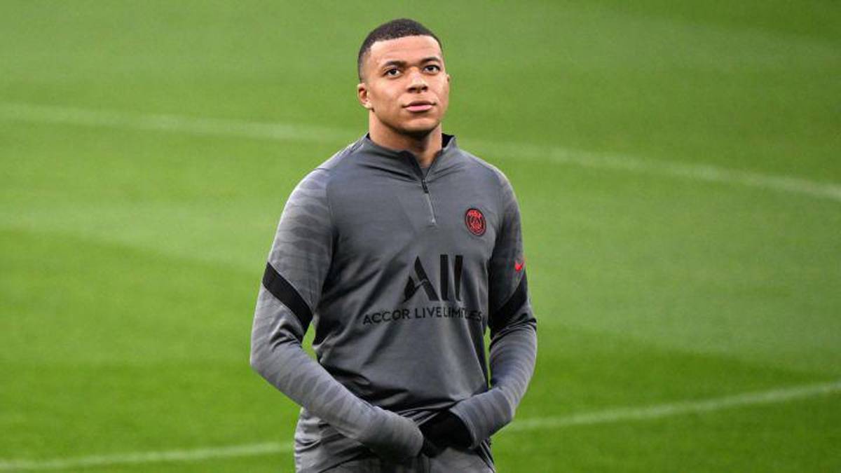 Se filtró la lista de los siete jugadores que se marcharán del Real Madrid ante la inminente llegada de Mbappé